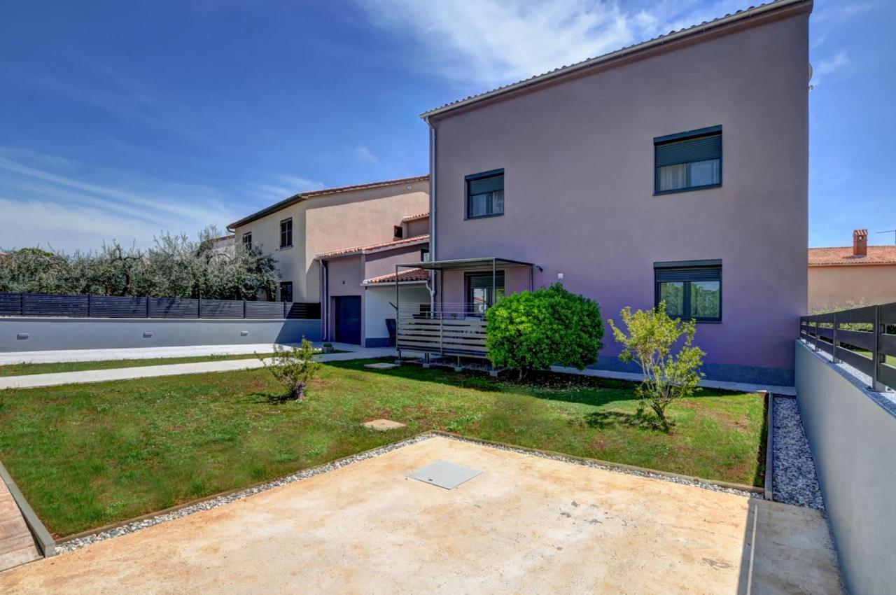Apartments Kajfes Fažana Exterior foto