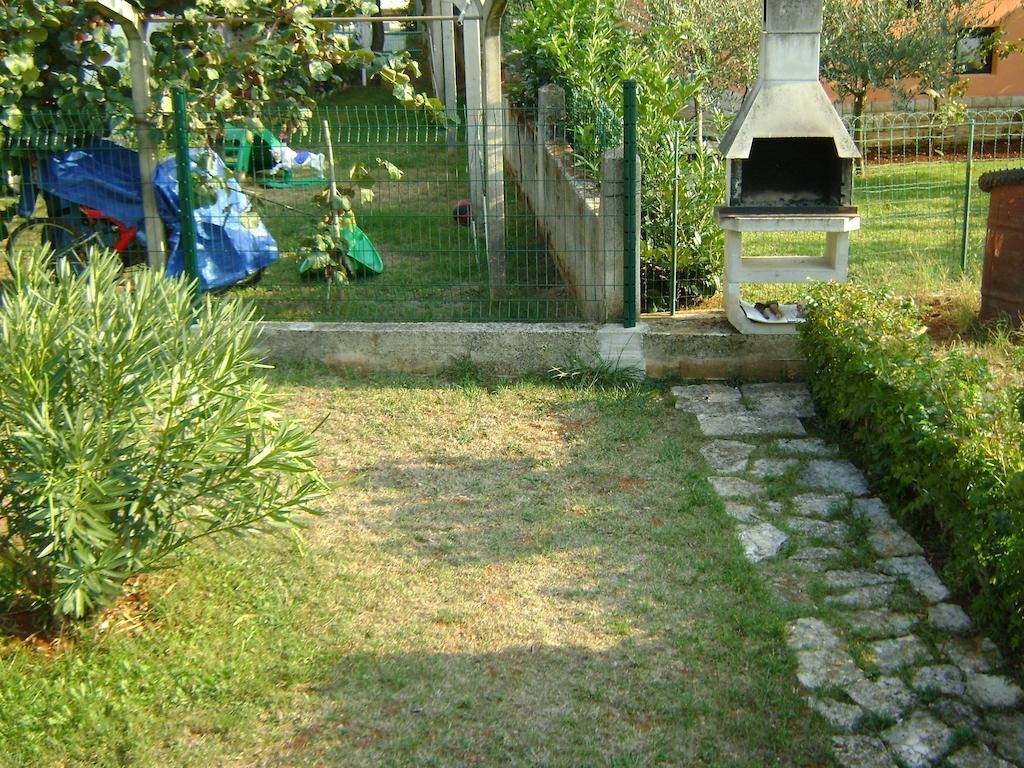 Apartments Kajfes Fažana Exterior foto